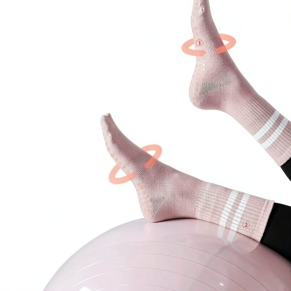 Non Slip Yoga Socks Women Grip Cotton Athletic Socks-1